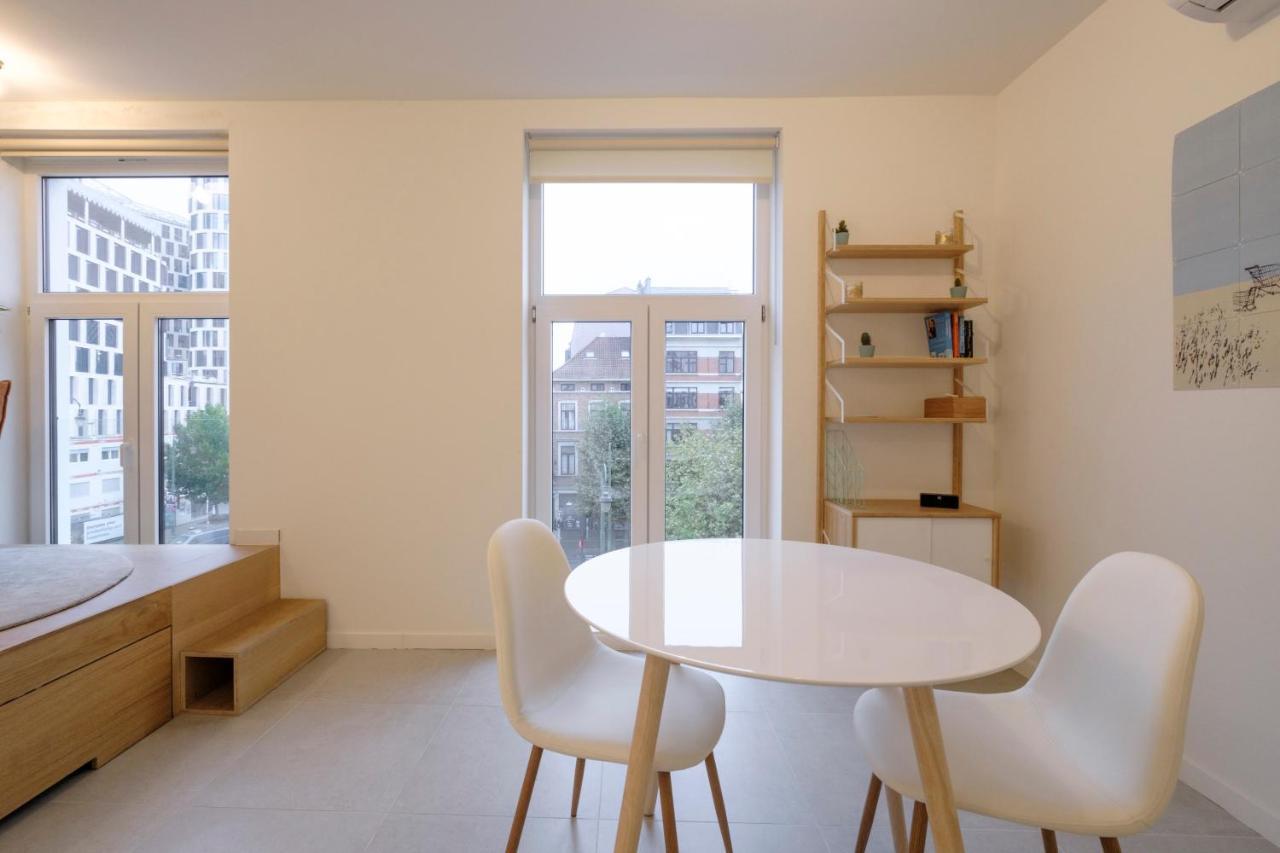 Studios With City View Брюксел Екстериор снимка